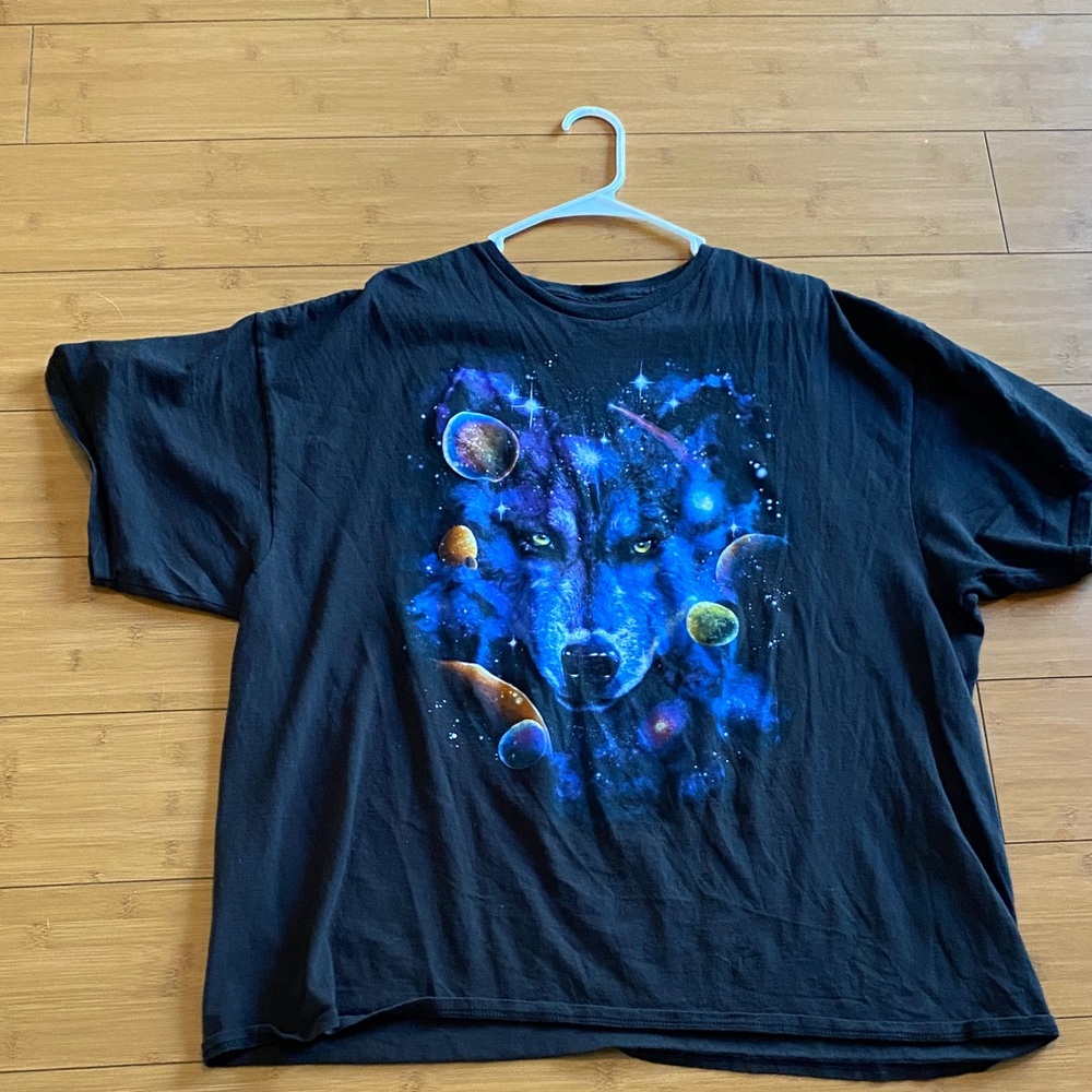 Wolf Galaxy T-shirt

💙 bundle eligible